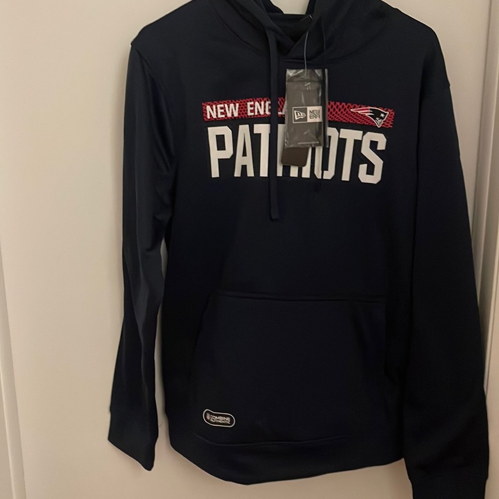Brand new men’s medium pull over hoodie.